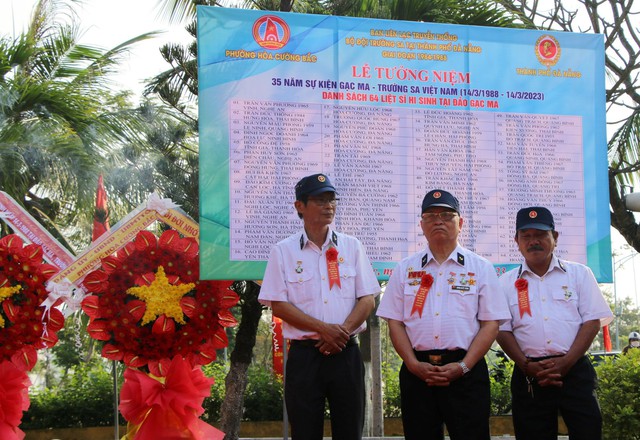 Tưởng niệm 64 chiến sĩ hy sinh trong trận hải chiến bảo vệ Trường Sa - Ảnh 2.