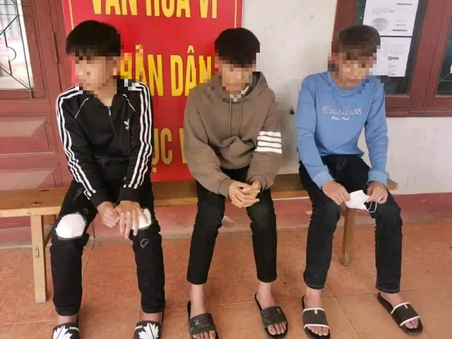 Nam sinh lớp 9 ở Quảng Bình bị nhóm bạn dùng thanh gỗ, mũ bảo hiểm đánh - Ảnh 3.