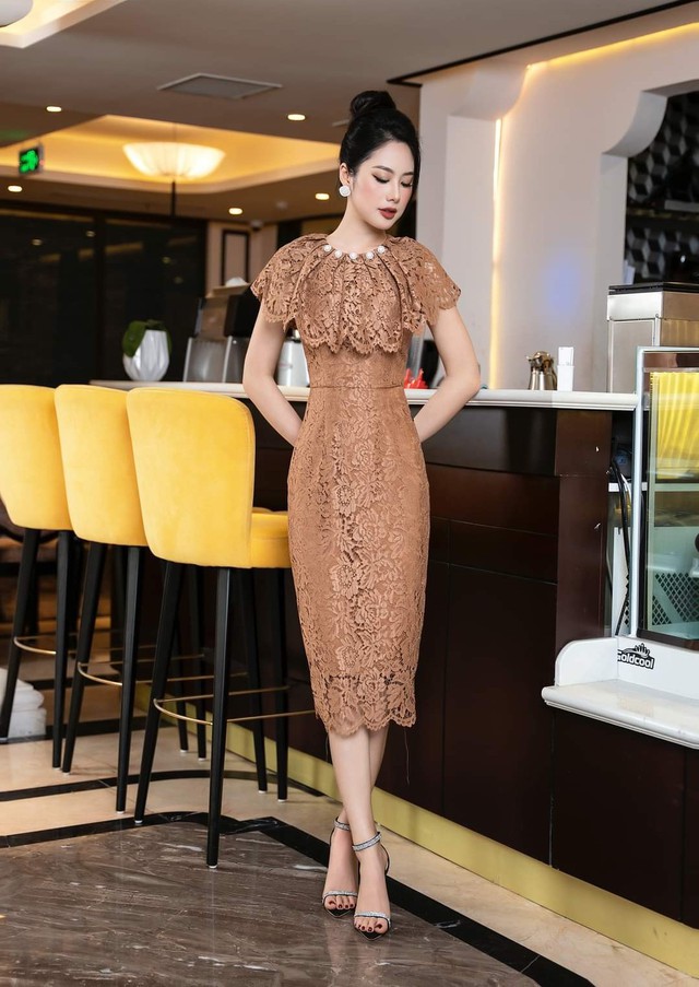 8 outfits giúp nàng công sở luôn có vẻ ngoài thanh lịch, thời thượng - Ảnh 2.