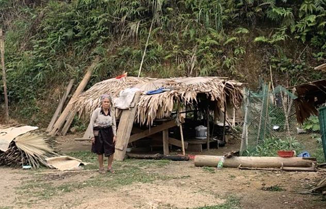 Hình ảnh của một căn nhà trước khi được tài trợ xây dựng tại xã Mường Chiềng