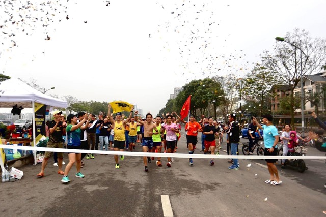 Runner Việt chạy 230,4km trong 24 giờ: 'Tôi đã chiến thắng được bản thân'   - Ảnh 2.