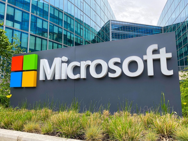 Microsoft sa thải nhóm đạo đức AI dù đầu tư hàng tỷ USD vào ChatGPT - Ảnh 1.
