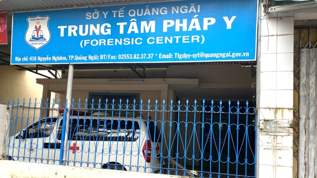 Tạm giam Giám đốc Trung tâm Pháp y tỉnh Quảng Ngãi để điều tra - Ảnh 1.