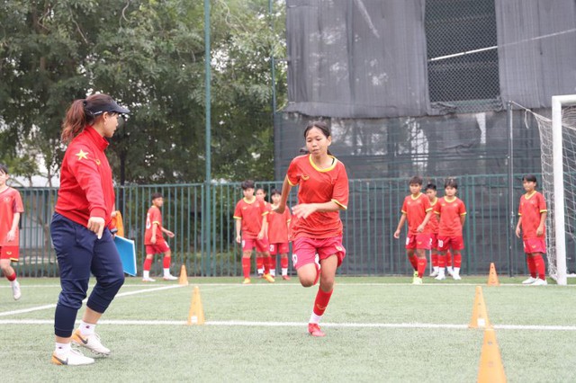 Nữ U.17 Việt Nam tập huấn ở Nhật Bản chuẩn bị cho vòng loại U.17 châu Á - Ảnh 2.