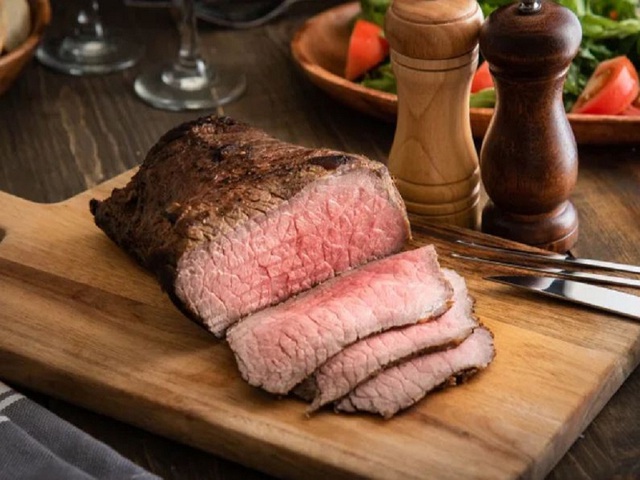 Thịt bò nạc không chỉ ít cholesterol mà còn giàu protein
