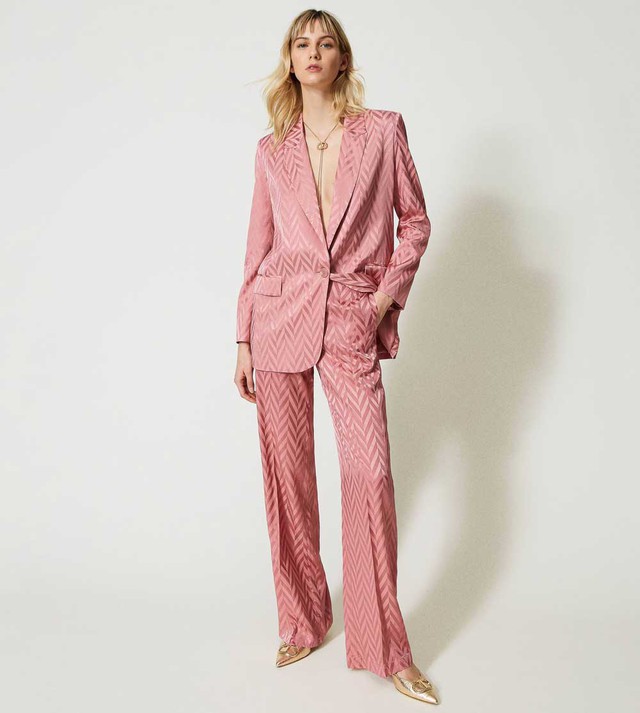 Áo quần công sở nở rộ tone màu pastel, áo blazer vẫn chọn quần tây làm bạn - Ảnh 1.