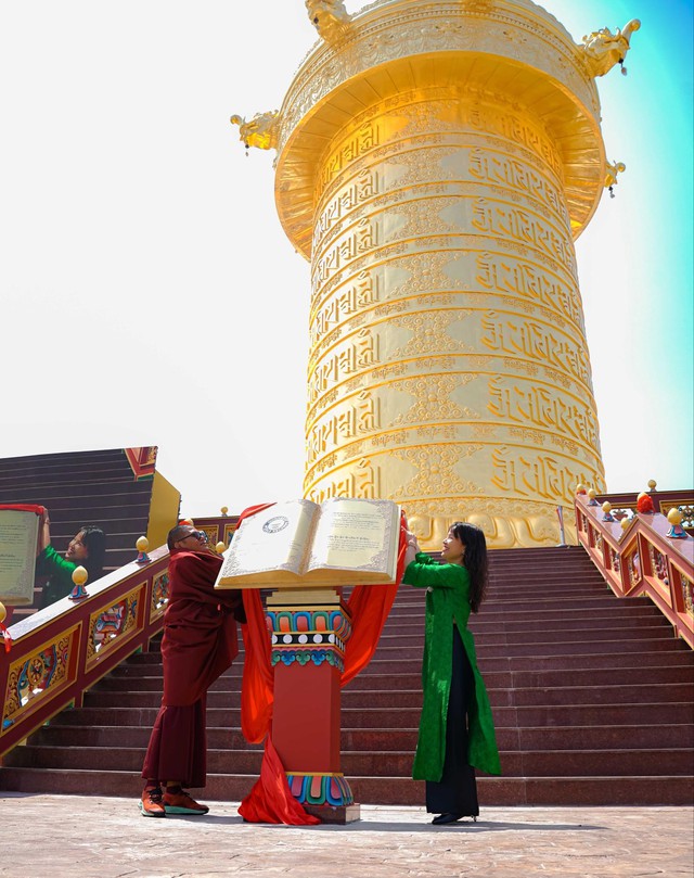 Đại bảo tháp Kinh luân và không gian văn hóa Phật giáo của người Việt - Ảnh 4.