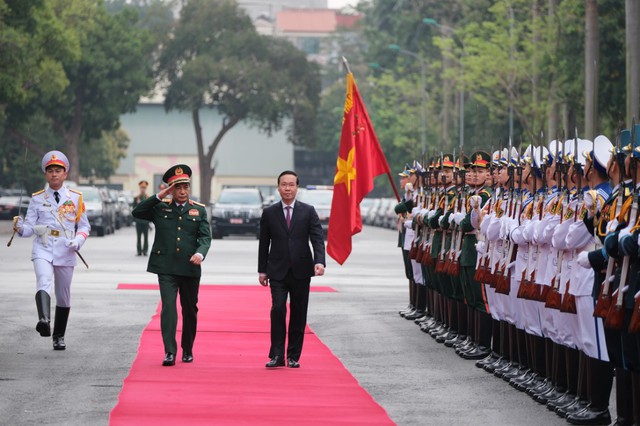 Chủ tịch nước Võ Văn Thưởng tuyên dương gương mặt trẻ tiêu biểu toàn quân - Ảnh 1.