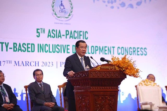 Thủ tướng Hun Sen hàm ý về việc thôi chức - Ảnh 1.