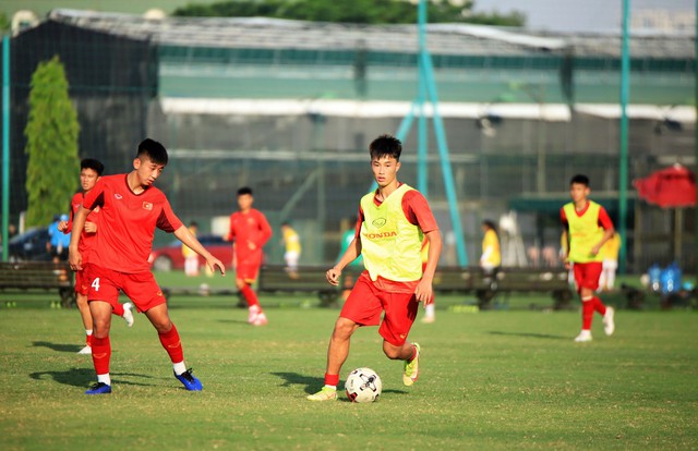 Sao U.20 Nguyễn Văn Trường: Từ cậu bé giỏi toán đến tiền vệ chuyên lập siêu phẩm - Ảnh 1.