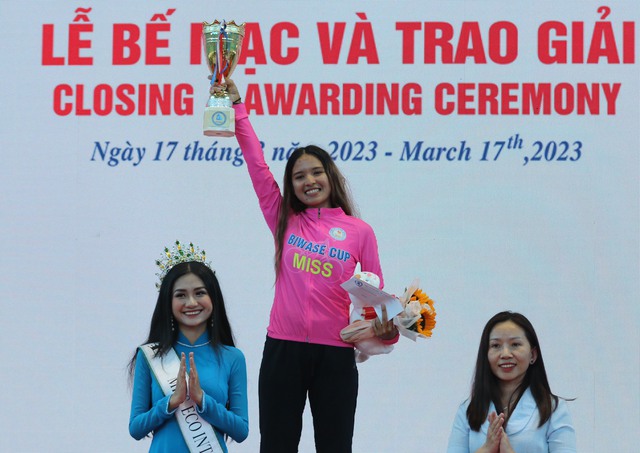 Tay đua Thái Lan đoạt áo vàng chung cuộc giải xe đạp nữ quốc tế Bình Dương - Ảnh 2.