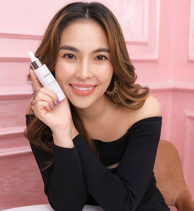 Serum trị nám Image Iluma Intense Facial Illuminator được nhiều chuyên gia da liễu tại Việt Nam tin dùng