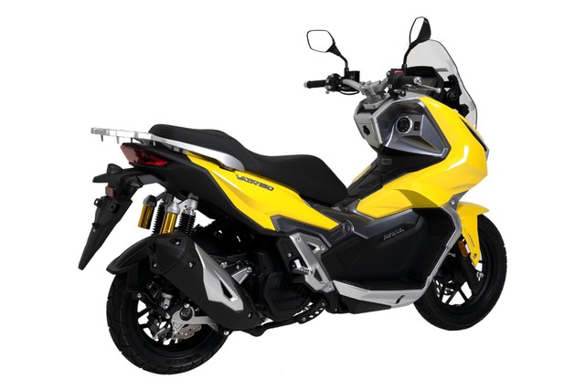 Xe tay ga 'nhái' thiết kế Honda ADV 150 có phiên bản hybrid, giá 73,5 triệu đồng - Ảnh 3.