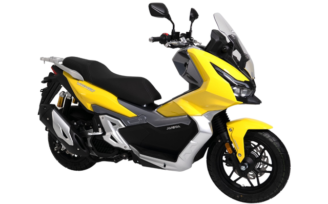 Xe tay ga 'nhái' thiết kế Honda ADV 150 có phiên bản hybrid, giá 73,5 triệu đồng - Ảnh 1.