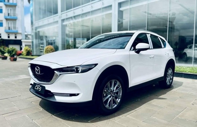 Crossover cỡ trung: Mazda CX-5 đòi lại vị thế, xe Hyundai mất dần sức hút? - Ảnh 2.