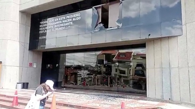 Động đất làm rung chuyển Ecuador, 12 người chết - Ảnh 2.