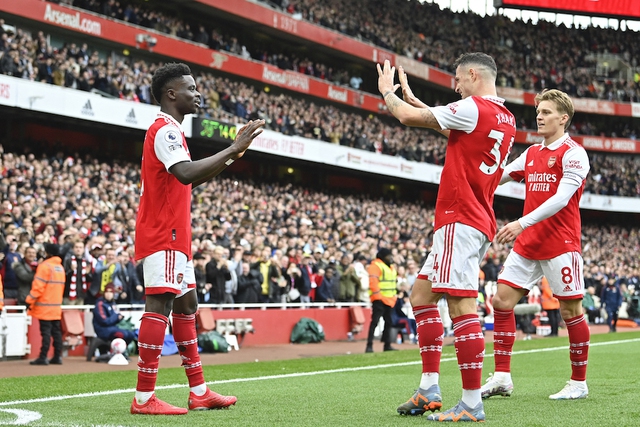 Ngoại hạng Anh: Thắng áp đảo Crystal Palace, Arsenal tiến thêm bước đến chức vô địch - Ảnh 2.