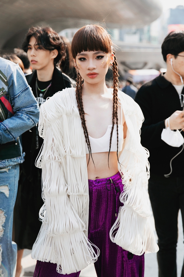 Diện thiết kế của Công Trí, Bảo Hà xuất hiện ấn tượng tại Seoul Fashion Week 2023 - Ảnh 13.