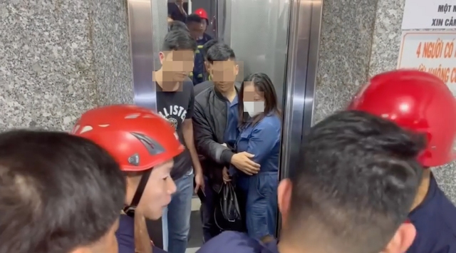 Thừa Thiên – Huế: Kịp thời giải cứu 3 người mắc kẹt trong thang máy khách sạn

 - Ảnh 2.