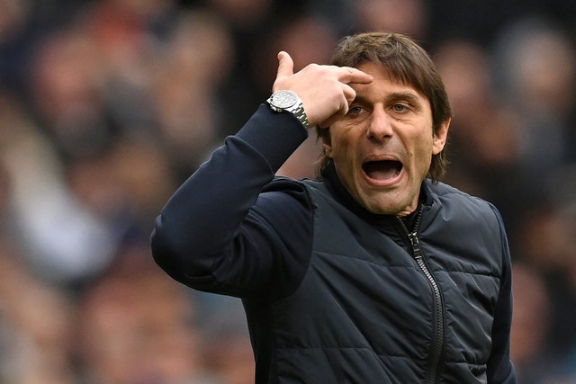 Chỉ trích cầu thủ Tottenham ích kỷ, HLV Antonio Conte có bị sa thải? - Ảnh 1.