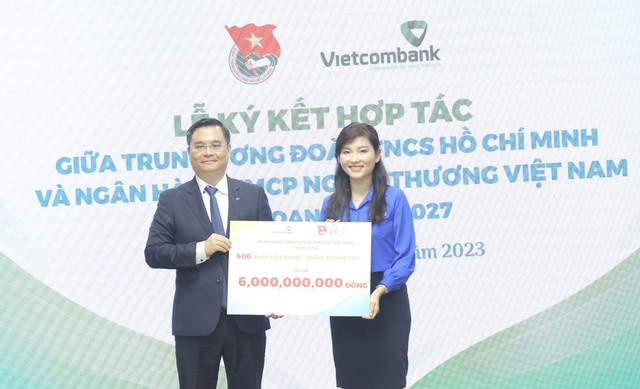 T.Ư Đoàn ký kết thỏa thuận hợp tác với Ngân hàng TMCP Ngoại thương Việt Nam - Ảnh 3.