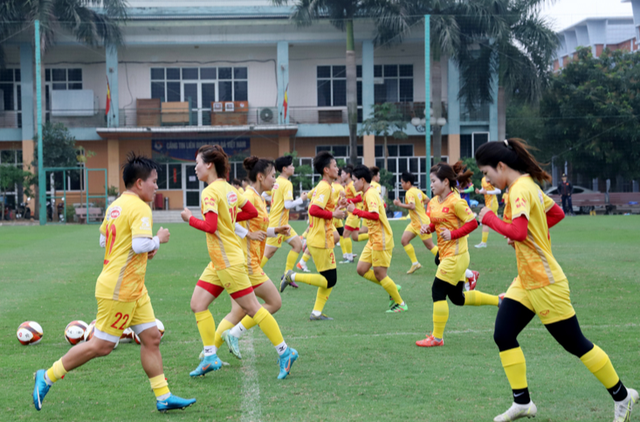 Đội tuyển nữ Việt Nam nghiên cứu điều kiện thi đấu ở Nepal - Ảnh 1.