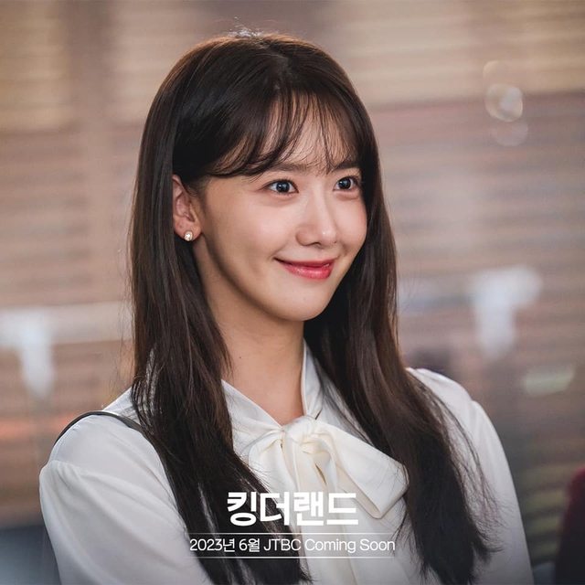 Tạo hình xinh đẹp của YoonA (SNSD) trong phim mới - Ảnh 2.