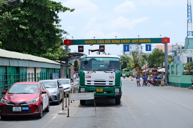 Cứ phải chờ phà như hiện nay thì chẳng khách nào muốn đến Cần Giờ - Ảnh 3.