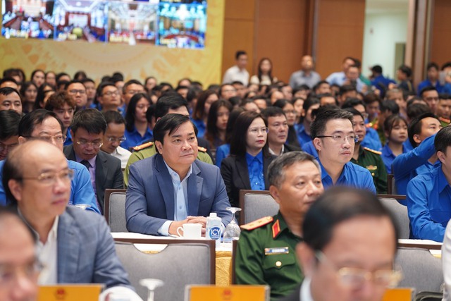 Thủ tướng Phạm Minh Chính đối thoại với thanh niên - Ảnh 2.
