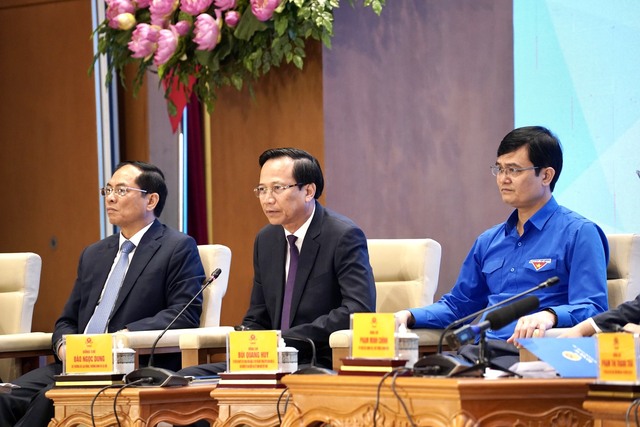 Thủ tướng: 'Tôi tin thế hệ trẻ sẽ phát huy bản lĩnh, sẵn sàng vượt qua thách thức' - Ảnh 2. Thủ tướng: 'Tôi tin thế hệ trẻ sẽ phát huy bản lĩnh, sẵn sàng vượt qua thách thức' - Ảnh 2.
