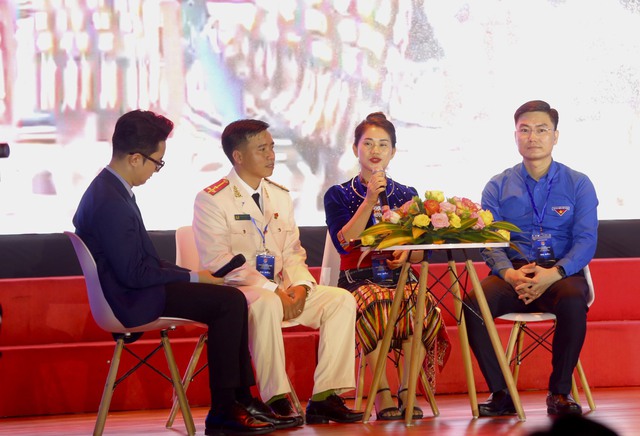 Anh Bùi Quang Huy: 'Cán bộ Đoàn được giải thưởng không được ngủ quên trên chiến thắng' - Ảnh 3.
