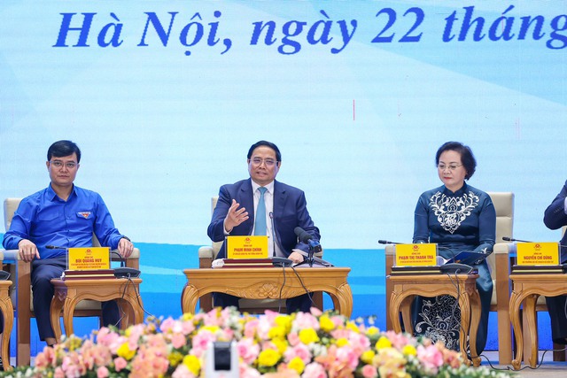 Thủ tướng Phạm Minh Chính đối thoại với thanh niên - Ảnh 3. Thủ tướng Phạm Minh Chính đối thoại với thanh niên - Ảnh 3.