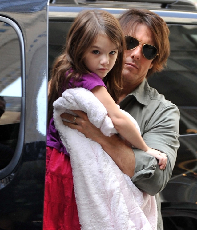 Tom Cruise vẫn 'không có cửa' trong cuộc đời cô con gái 16 tuổi Suri

 - Ảnh 3.
