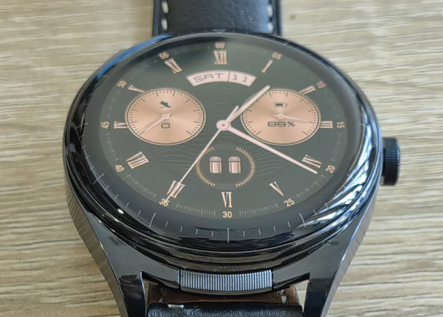 Khám phá đồng hồ thông minh 'độc lạ' tích hợp tai nghe nhét tai Huawei Watch Buds - Ảnh 2.