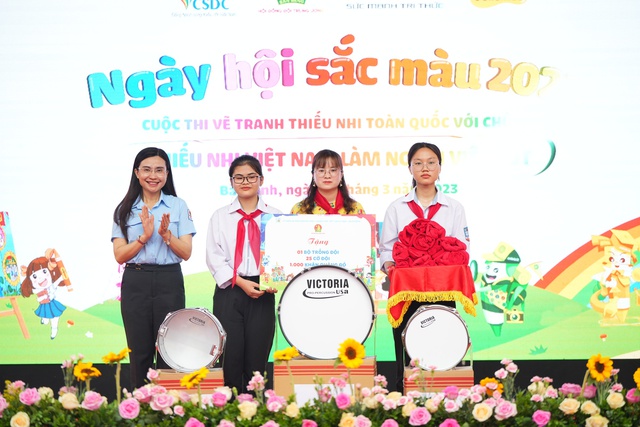 Phát động cuộc thi vẽ tranh "Thiếu nhi Việt Nam làm nghìn việc tốt" - Ảnh 1. Phát động cuộc thi vẽ tranh "Thiếu nhi Việt Nam làm nghìn việc tốt" - Ảnh 1.