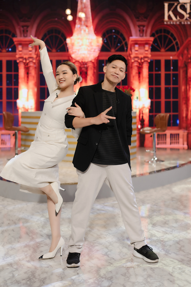 Hành trình tình yêu 14 năm của cặp vợ chồng nghệ sĩ Viết Thành và Quỳnh Trang - Ảnh 1.