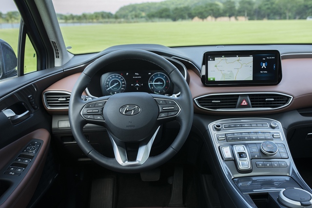 Hyundai sẽ không đưa tất cả các nút điều khiển chức năng vào màn hình cảm ứng - Ảnh 2.