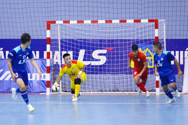 Thủ môn Hồ Văn Ý tích cực kêu gọi fan đến ủng hộ giải futsal VĐQG