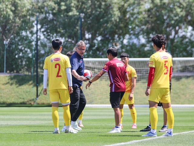 Đối thủ U.23 UAE đáng ngại, U.23 Việt Nam thi đấu bằng đội hình nào? - Ảnh 2.