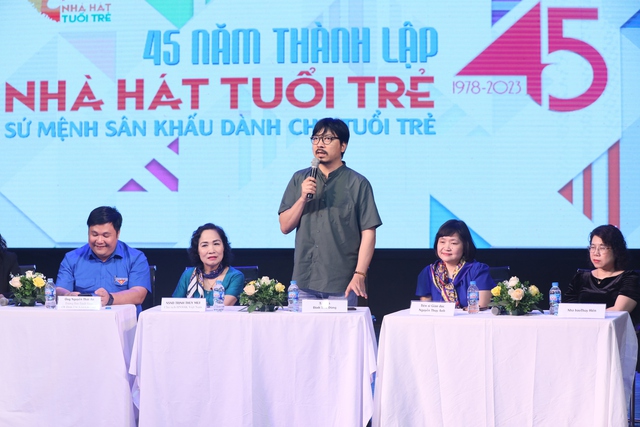 'Giáo sư Xoay' đề xuất Nhà hát Tuổi trẻ nên có các xuất diễn vào buổi trưa - Ảnh 1. 'Giáo sư Xoay' đề xuất Nhà hát Tuổi trẻ nên có các xuất diễn vào buổi trưa - Ảnh 1.