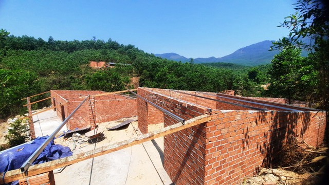 Người dân Quảng Nam ồ ạt xây nhà trái phép đón đầu dự án chờ… đền bù - Ảnh 2.