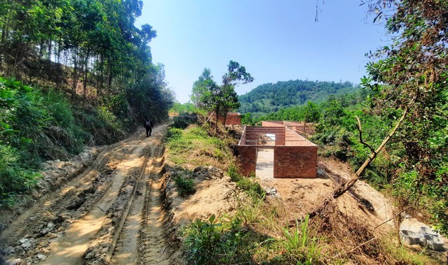 Người dân Quảng Nam ồ ạt xây nhà trái phép đón đầu dự án chờ… đền bù - Ảnh 6.