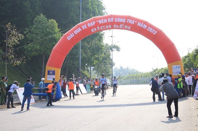 Quảng Ngãi: 117 vận động viên tham gia giải đua xe đạp “Bên bờ sông Trà” - Ảnh 3.