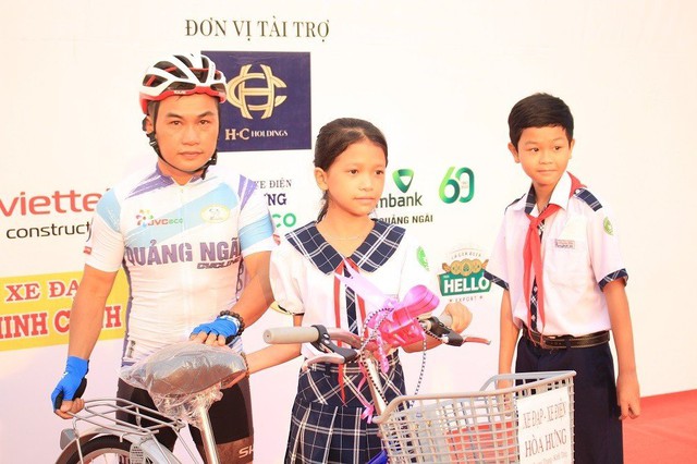Quảng Ngãi: 117 vận động viên tham gia giải đua xe đạp “Bên bờ sông Trà” - Ảnh 5.