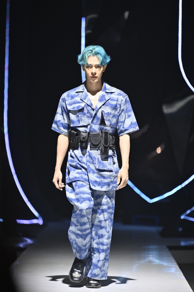 H’Hen Nie diện style cá tính, gợi cảm tại Fashion show có Denis Đặng là vedette  - Ảnh 5.