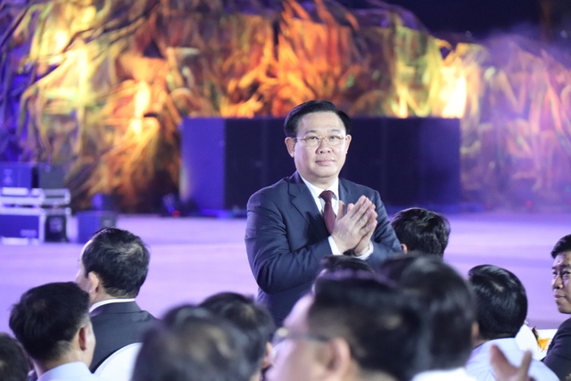 Hoành tráng Lễ khai mạc Năm du lịch quốc gia 2023 "Bình Thuận- Hội tụ xanh" - Ảnh 4. Hoành tráng Lễ khai mạc Năm du lịch quốc gia 2023 "Bình Thuận- Hội tụ xanh" - Ảnh 4.