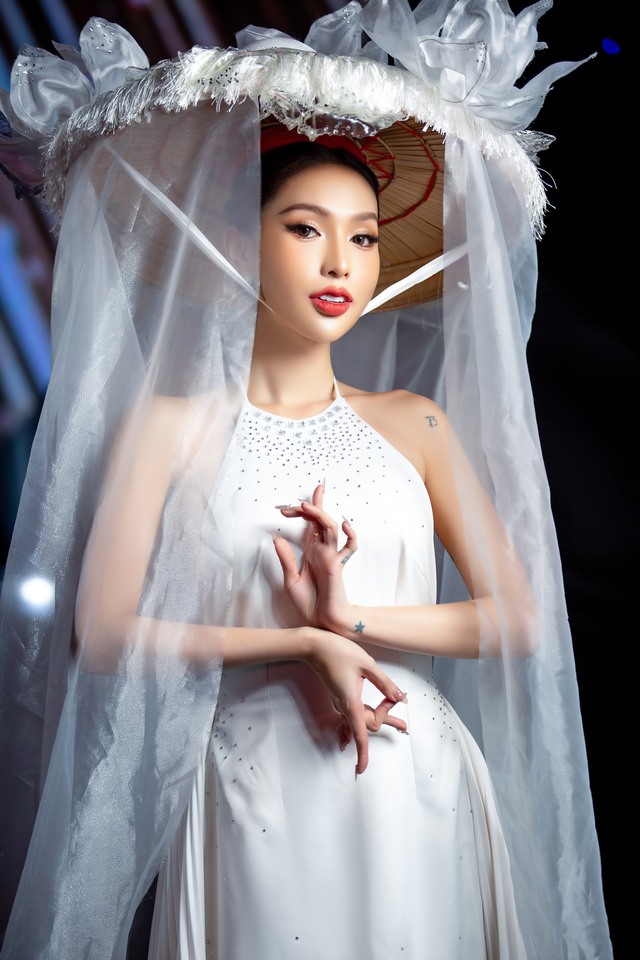 Top 12 'Miss International Queen Vietnam 2023' diện trang phục dân tộc ấn tượng - Ảnh 9.
