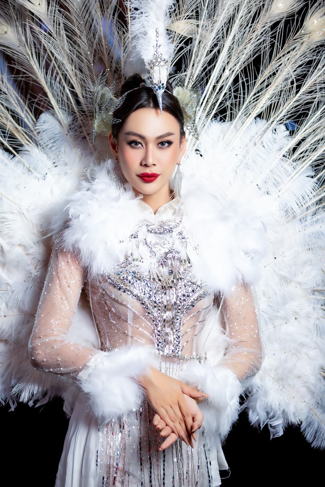 Top 12 'Miss International Queen Vietnam 2023' diện trang phục dân tộc ấn tượng - Ảnh 11.
