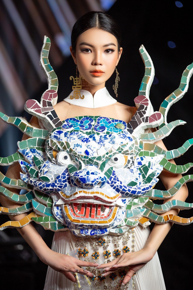 Top 12 'Miss International Queen Vietnam 2023' diện trang phục dân tộc ấn tượng - Ảnh 1.