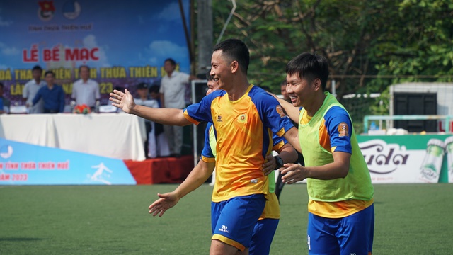 'Lộ diện' đội bóng 3 năm liên tiếp vô địch giải thanh niên Thừa Thiên – Huế - Ảnh 4.